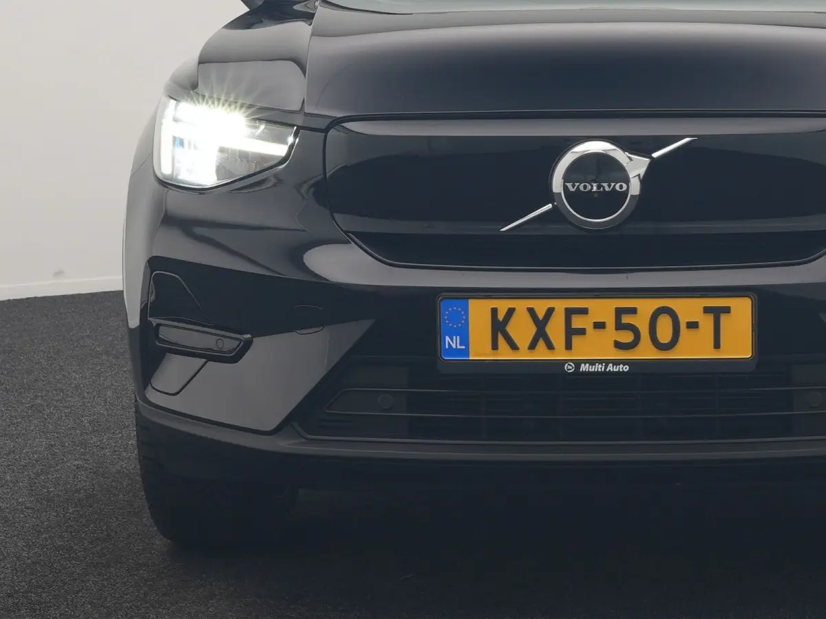 P8 AWD Twin Ultimate 408pk Dealer O.H | Trekhaak Af Fabriek | Adaptive Cruise | Camera | Warmtepomp | Alcantara Sportstoelen Verwarmd | Keyless | Apple Carplay | Pilot Assist | BLIS | Naviga
