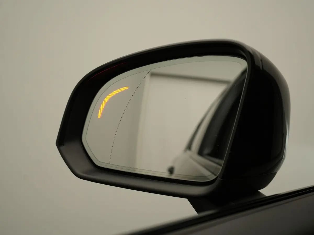 P8 AWD Twin Ultimate 408pk Dealer O.H | Trekhaak Af Fabriek | Adaptive Cruise | Camera | Warmtepomp | Alcantara Sportstoelen Verwarmd | Keyless | Apple Carplay | Pilot Assist | BLIS | Naviga