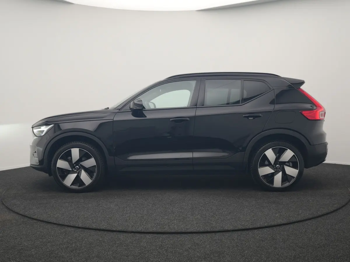 P8 AWD Twin Ultimate 408pk Dealer O.H | Trekhaak Af Fabriek | Adaptive Cruise | Camera | Warmtepomp | Alcantara Sportstoelen Verwarmd | Keyless | Apple Carplay | Pilot Assist | BLIS | Naviga