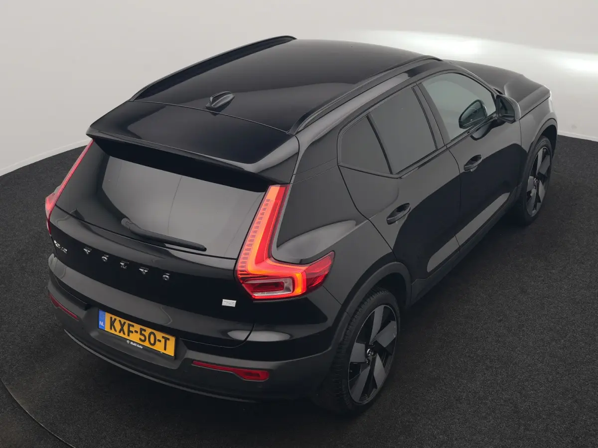 P8 AWD Twin Ultimate 408pk Dealer O.H | Trekhaak Af Fabriek | Adaptive Cruise | Camera | Warmtepomp | Alcantara Sportstoelen Verwarmd | Keyless | Apple Carplay | Pilot Assist | BLIS | Naviga