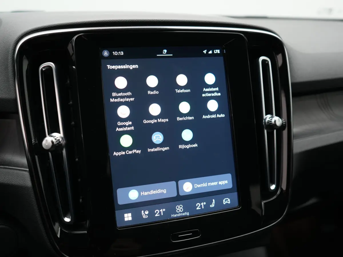 P8 AWD Twin Ultimate 408pk Dealer O.H | Trekhaak Af Fabriek | Adaptive Cruise | Camera | Warmtepomp | Alcantara Sportstoelen Verwarmd | Keyless | Apple Carplay | Pilot Assist | BLIS | Naviga