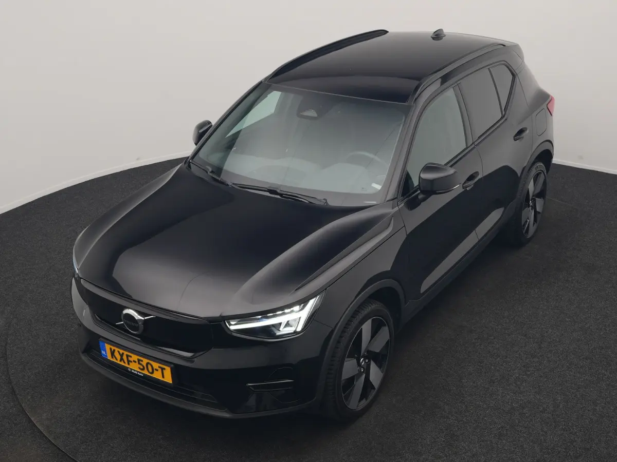 P8 AWD Twin Ultimate 408pk Dealer O.H | Trekhaak Af Fabriek | Adaptive Cruise | Camera | Warmtepomp | Alcantara Sportstoelen Verwarmd | Keyless | Apple Carplay | Pilot Assist | BLIS | Naviga