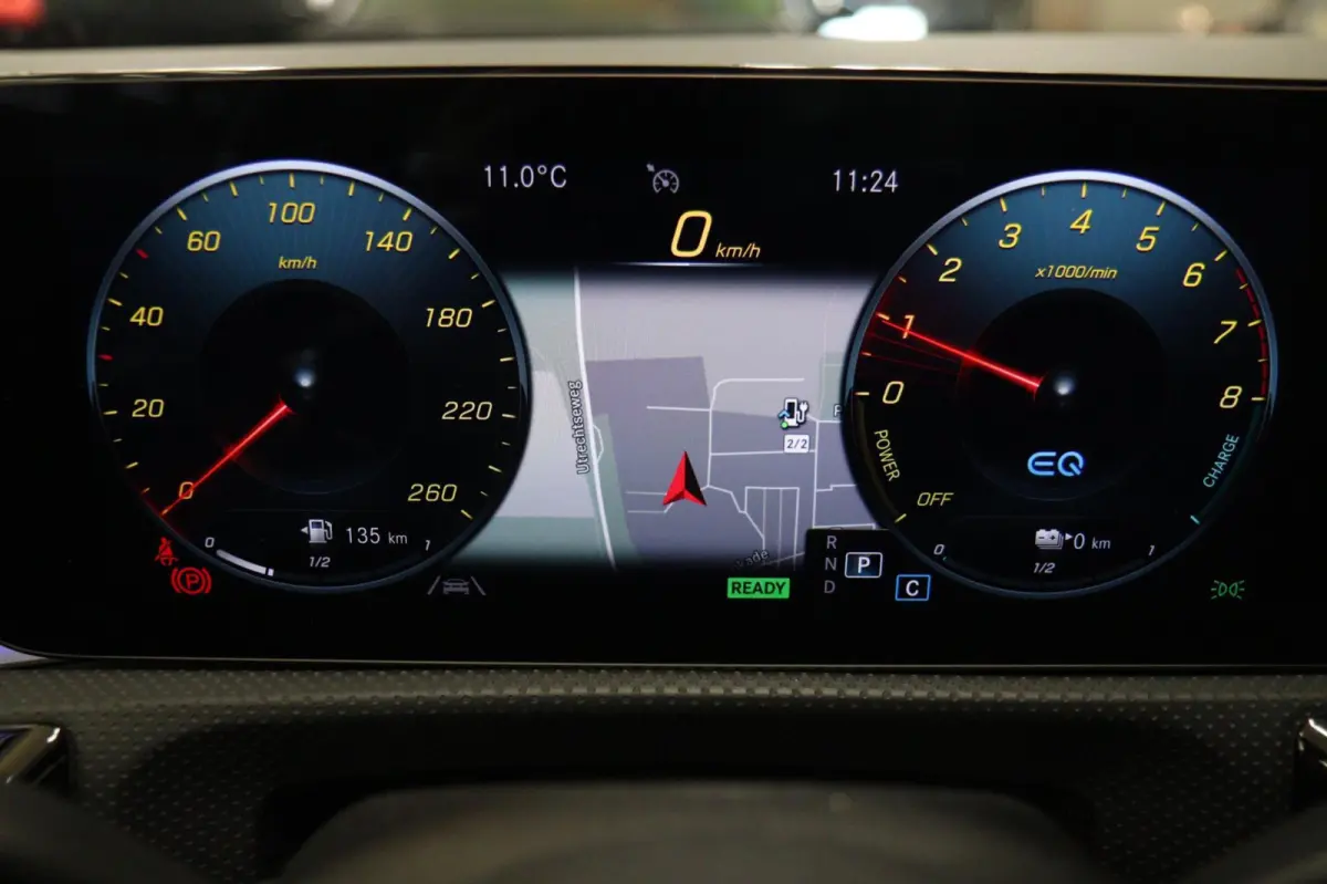 250 e AMG-LINE PANO/HUD/KEYLESS/360CAM/CARPLAY/VOL
