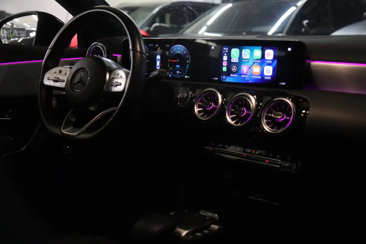 250 e AMG-LINE PANO/HUD/KEYLESS/360CAM/CARPLAY/VOL