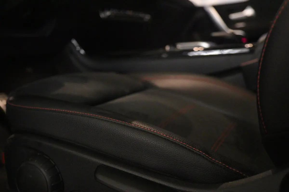 250 e AMG-LINE PANO/HUD/KEYLESS/360CAM/CARPLAY/VOL