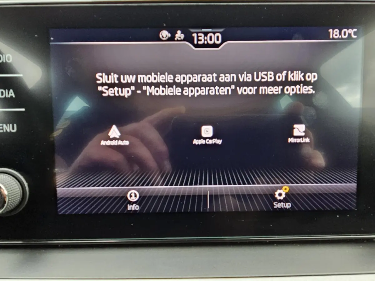 1.0 TSI Business Edition | AUTOMAAT | PANODAK | CAMERA | APPLE/ANDROID