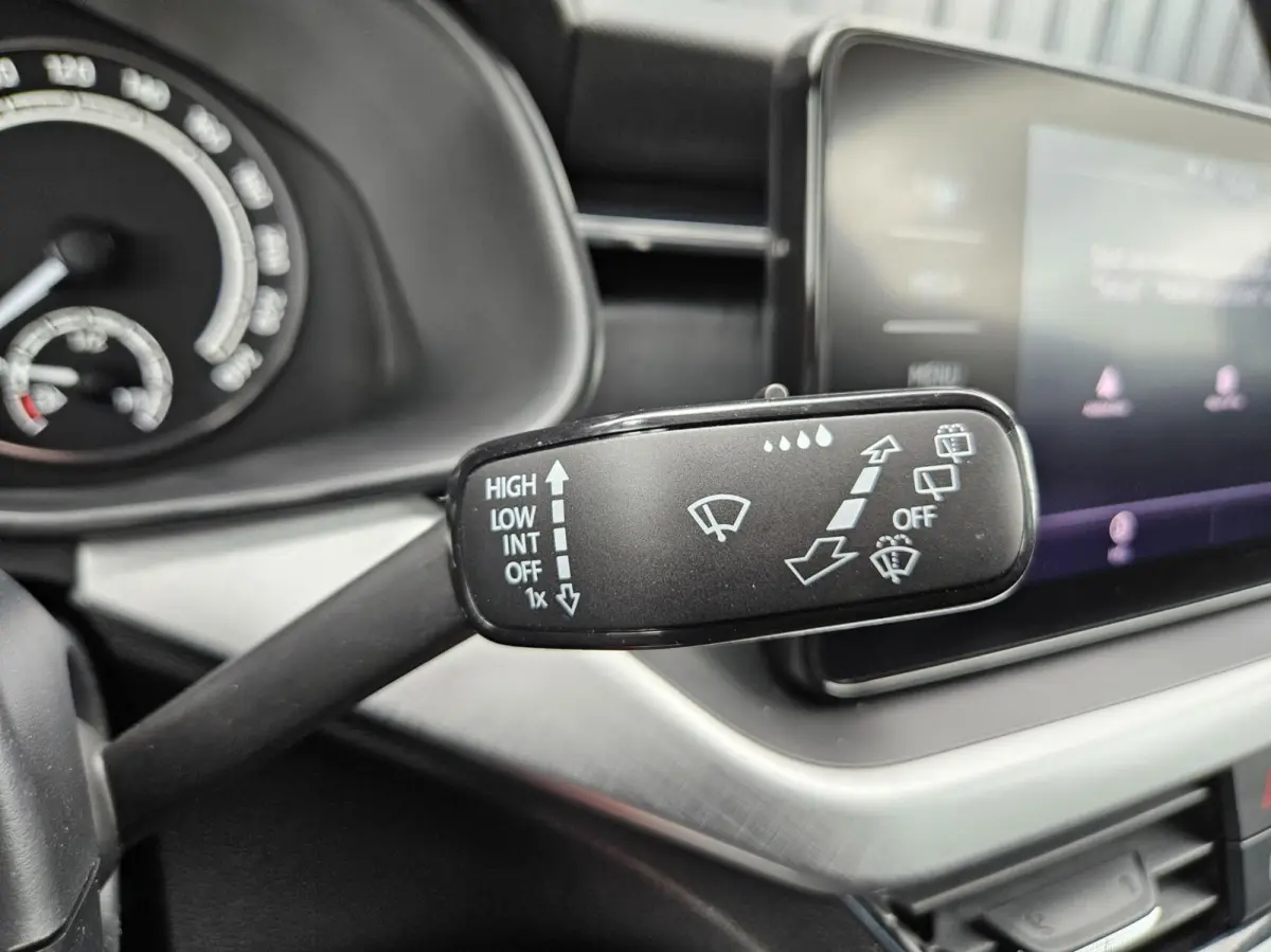 1.0 TSI Business Edition | AUTOMAAT | PANODAK | CAMERA | APPLE/ANDROID