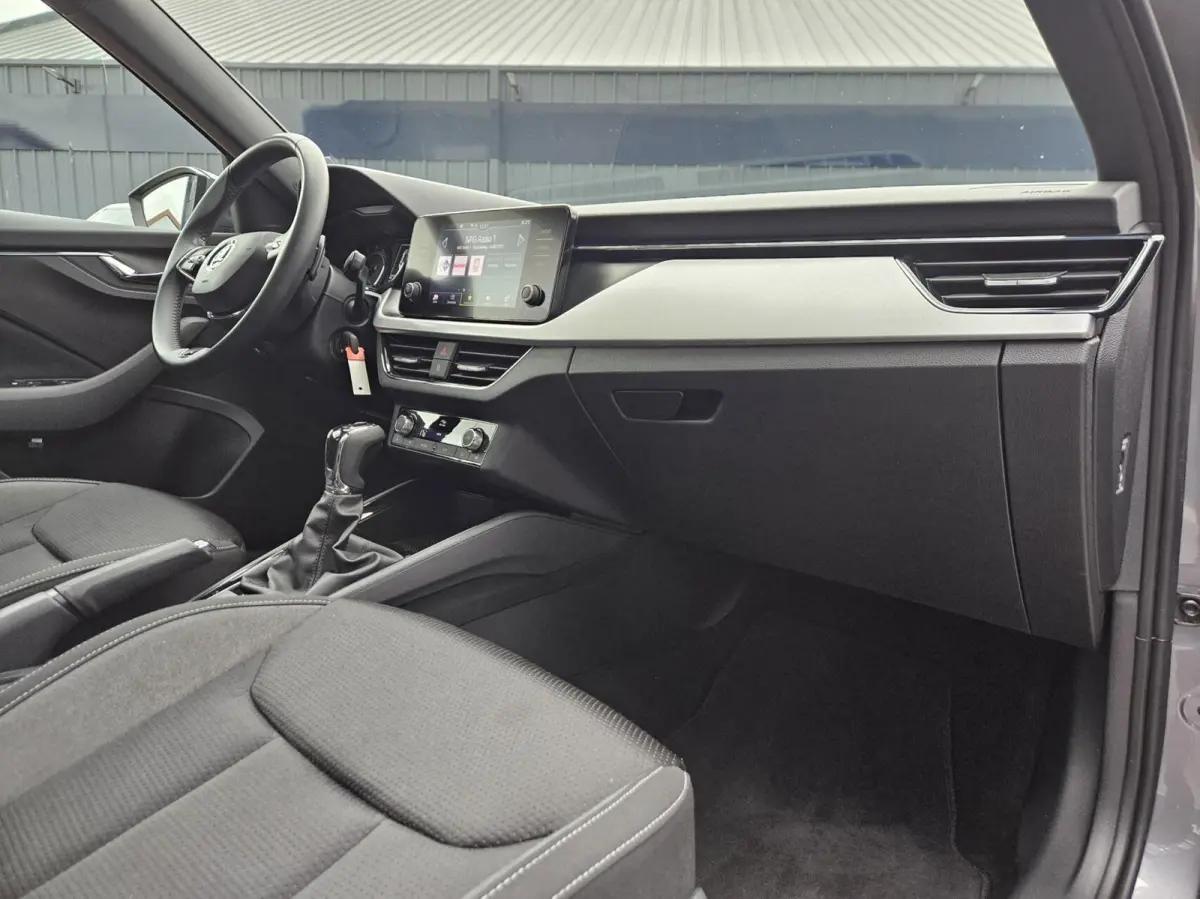 1.0 TSI Business Edition | AUTOMAAT | PANODAK | CAMERA | APPLE/ANDROID