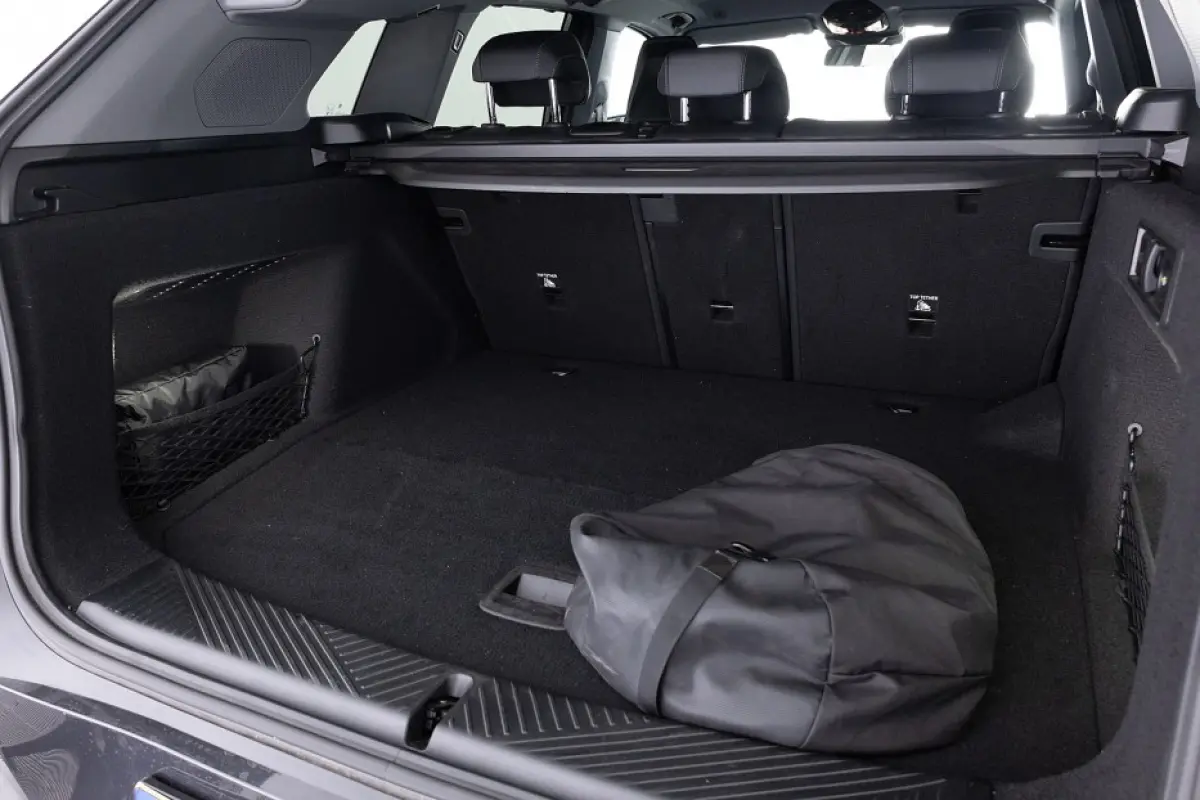 30e xDrive | LEDER | Head-UP | Trekhaak