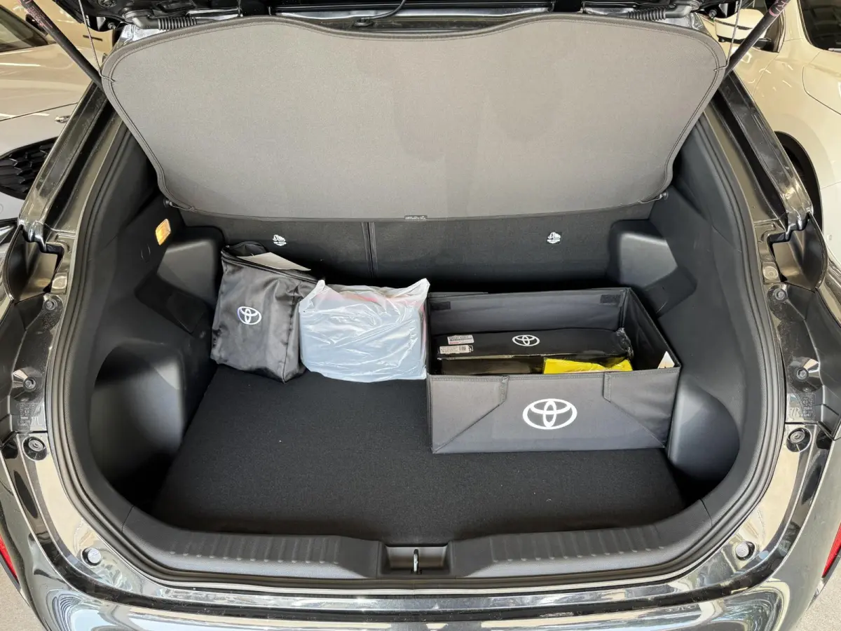 1.5 Hybrid 130 Dynamic Navi | Camera | Clima | ACC | Carplay | Winter pakket ( Vestiging - Nieuwegein )