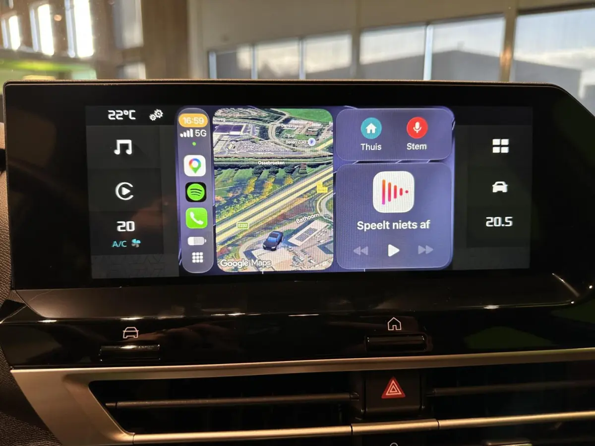 You 50 kWh | Apple/Android | Camera |