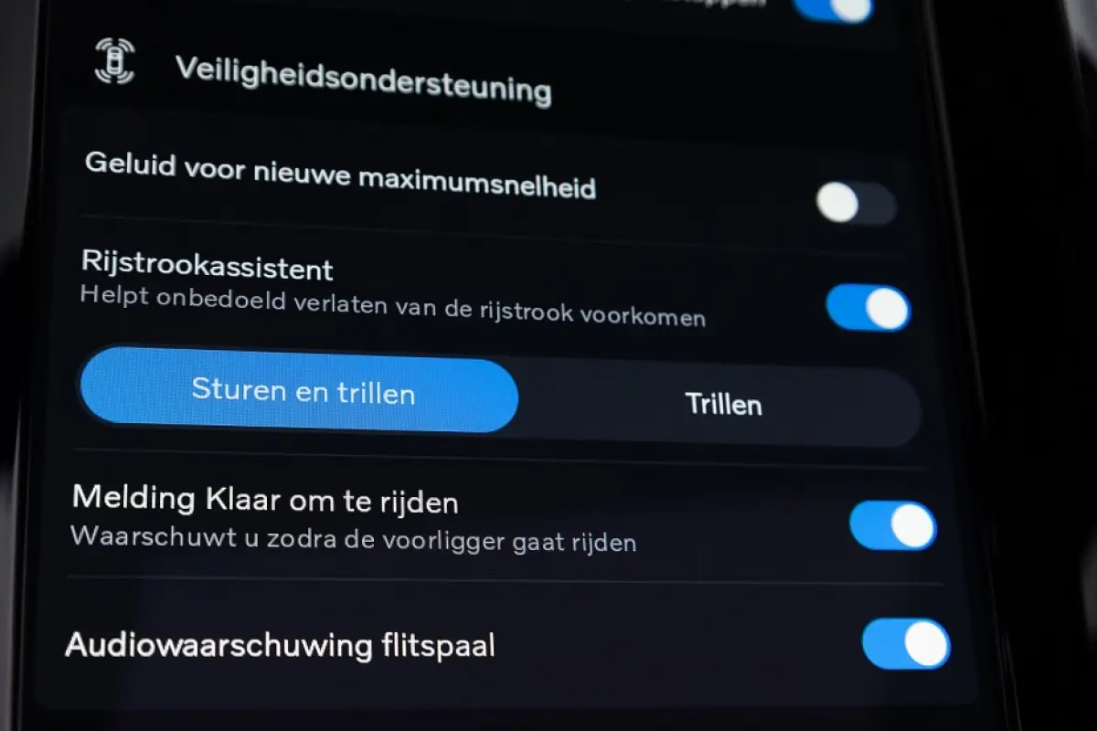 2.0 T8 Recharge AWD Ultra Bright | B&W | LUCHTVERING | NAPPA LEDER | Long Range