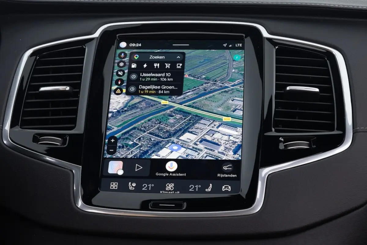 2.0 T8 Recharge AWD Ultra Bright | B&W | LUCHTVERING | NAPPA LEDER | Long Range