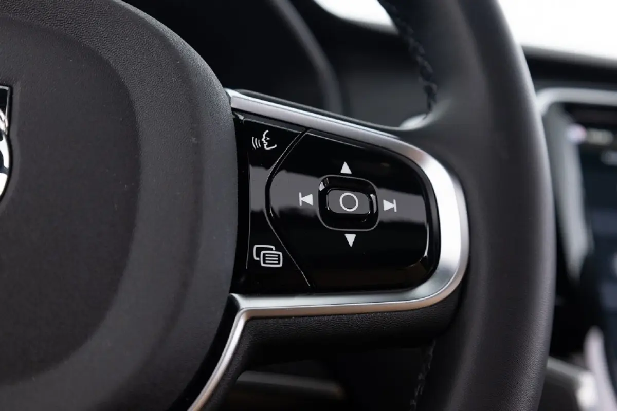 2.0 T8 Recharge AWD Ultra Bright | B&W | LUCHTVERING | NAPPA LEDER | Long Range