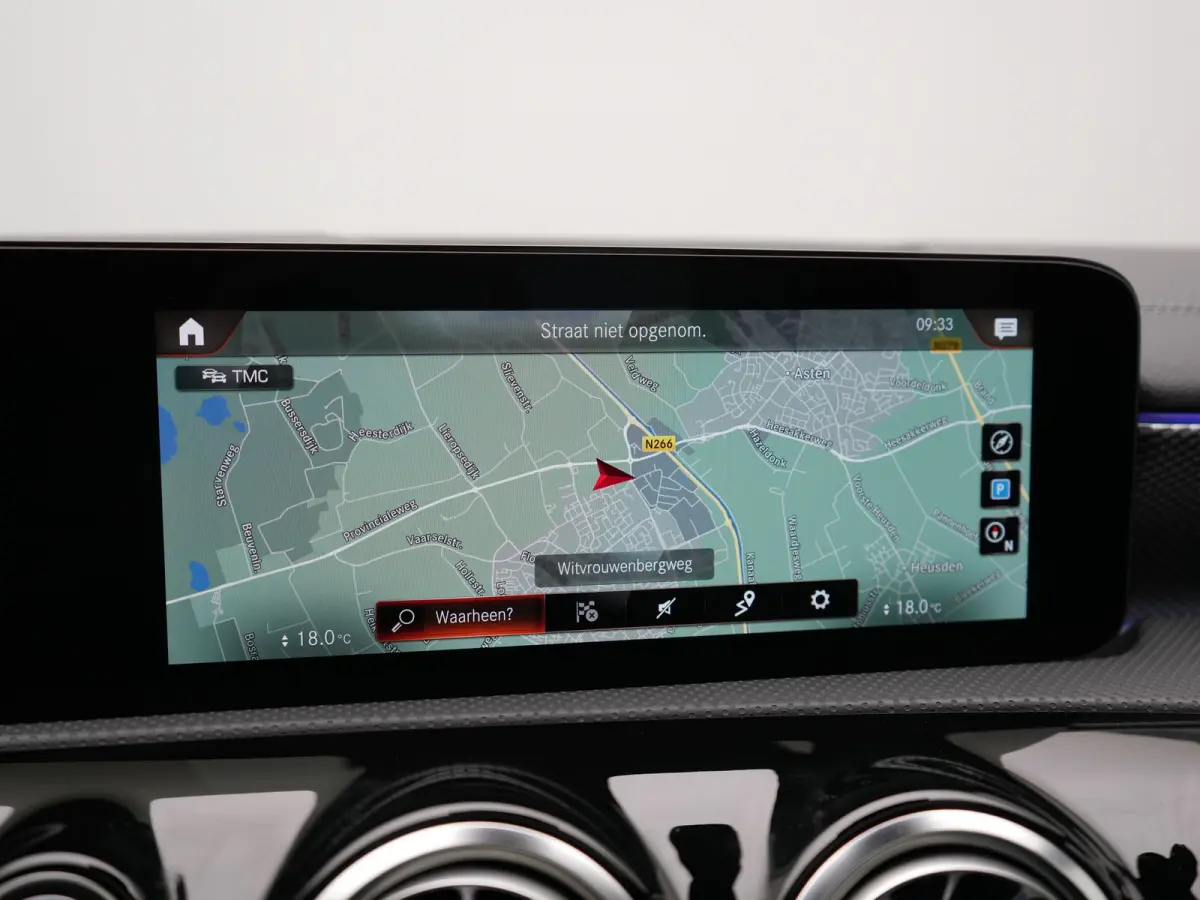 250 e Premium PHEV 218pk Dealer O.H | Trekhaak Af Fabriek | Panodak | Adaptive Cruise | Multibeam LED | Burmester Audio | 360 Camera | Lederen Sportstoelen Massage & Ventilatie & Memory | Ke