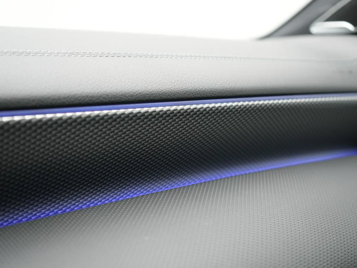 250 e Premium PHEV 218pk Dealer O.H | Trekhaak Af Fabriek | Panodak | Adaptive Cruise | Multibeam LED | Burmester Audio | 360 Camera | Lederen Sportstoelen Massage & Ventilatie & Memory | Ke