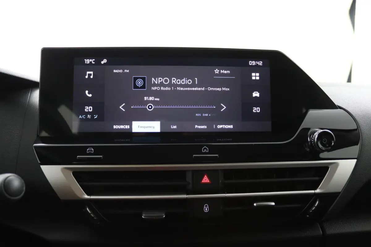 You 50 kWh | Camera | CarPlay |