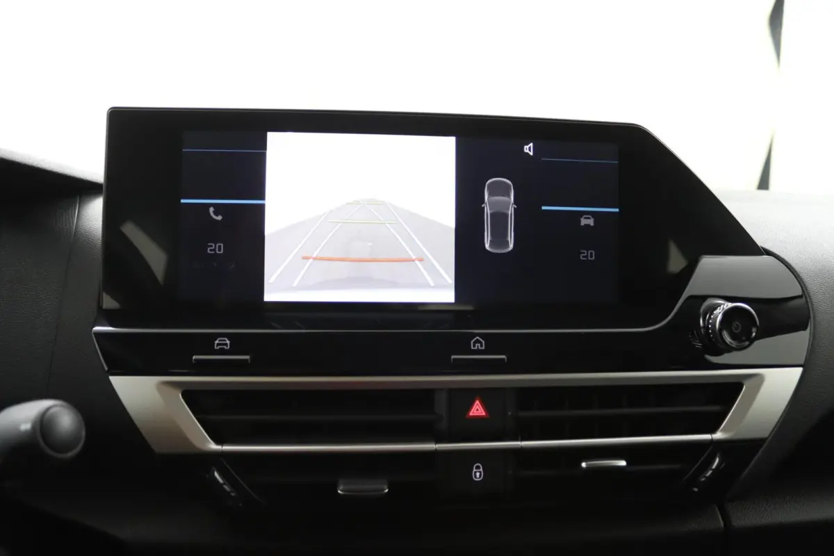 You 50 kWh | Camera | CarPlay |