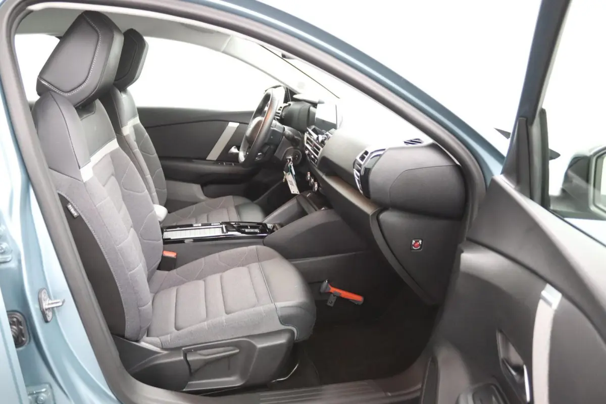 You 50 kWh | Camera | CarPlay |