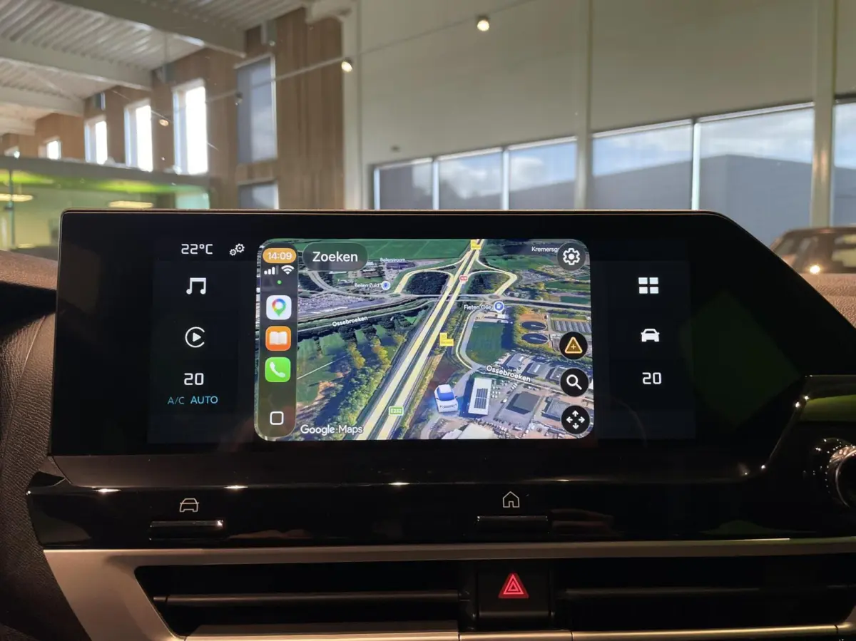 You 50 kWh | Camera | CarPlay |