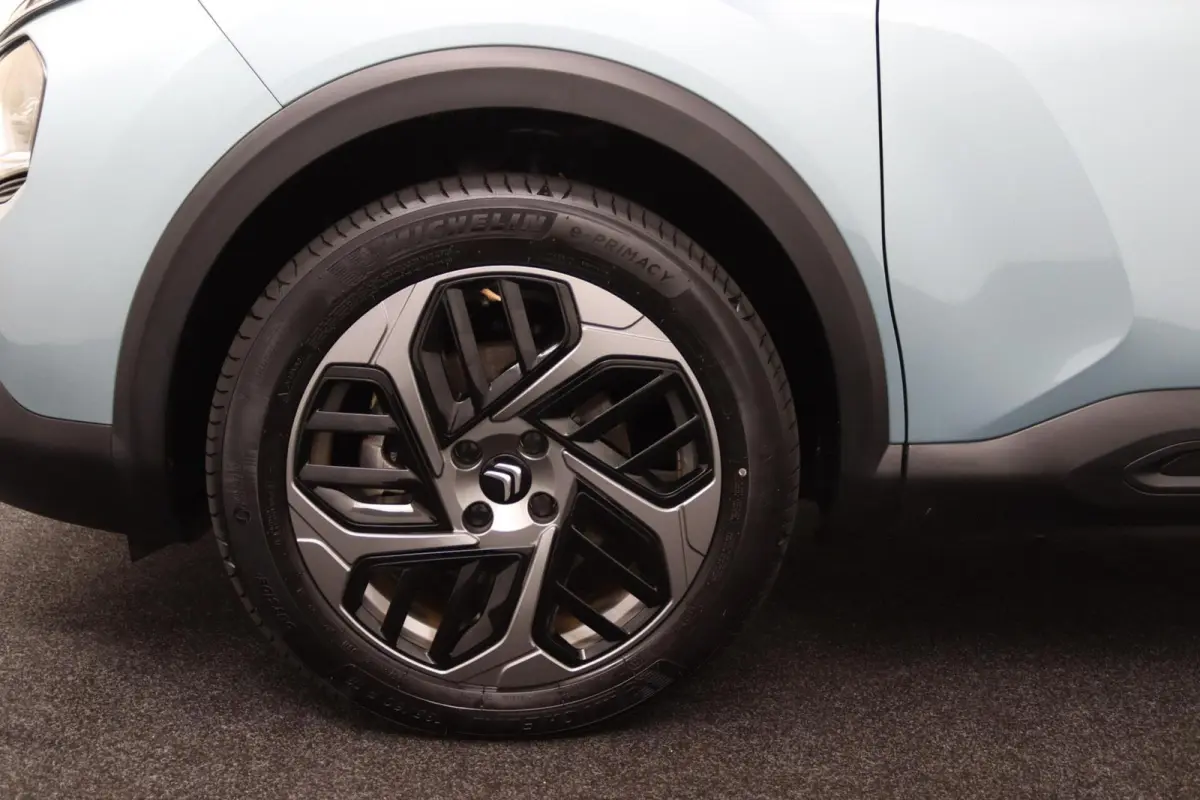 You 50 kWh | Camera | CarPlay |