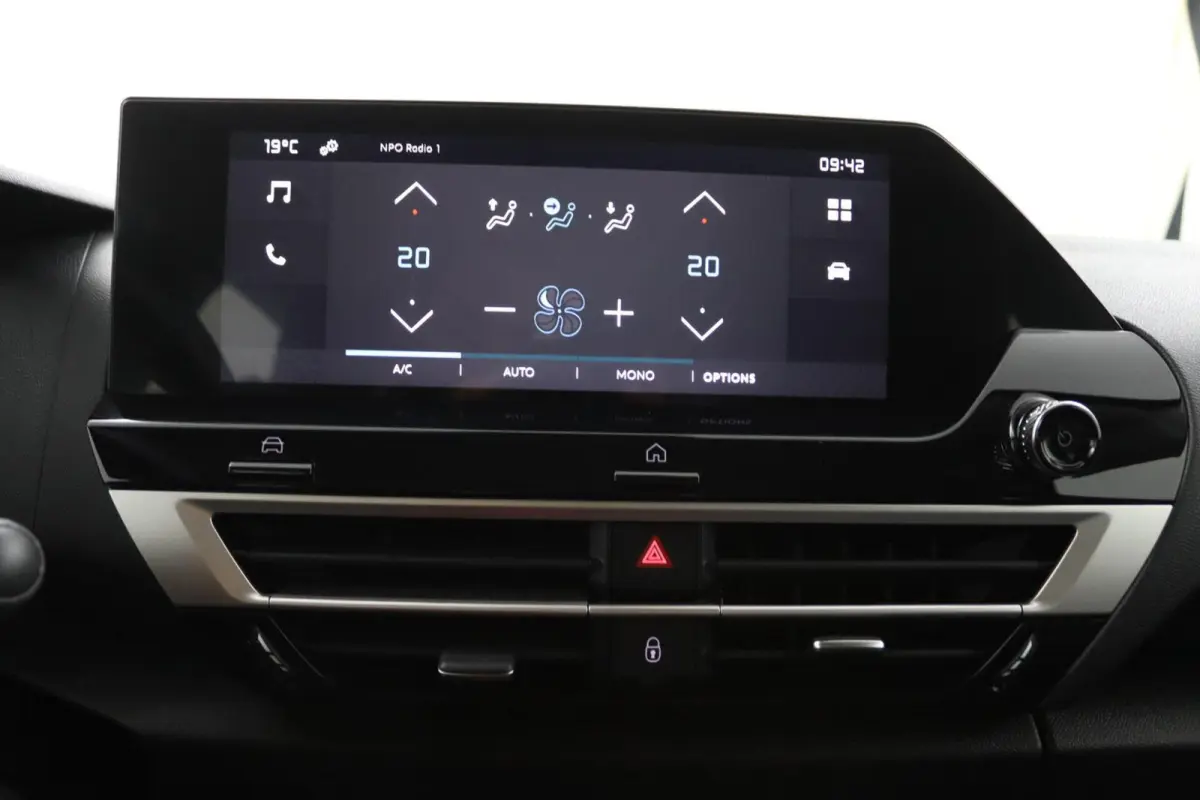 You 50 kWh | Camera | CarPlay |