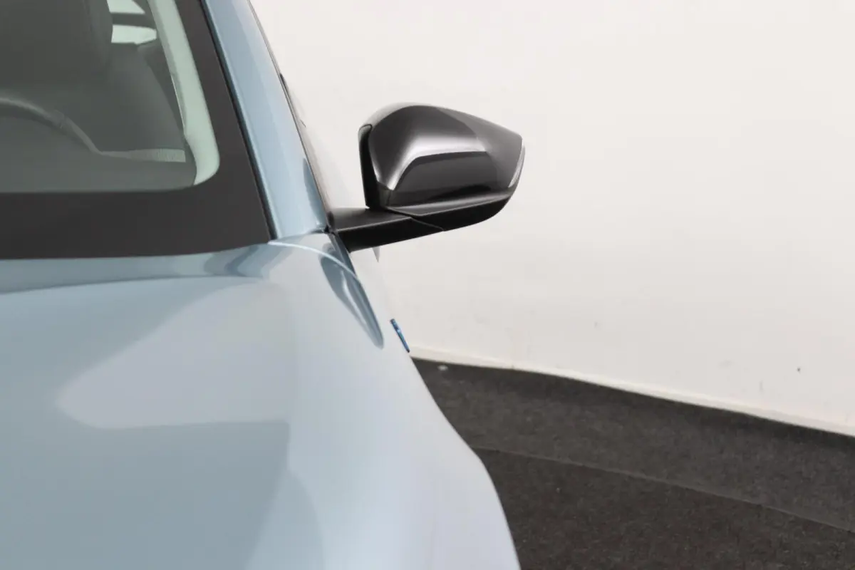 You 50 kWh | Camera | CarPlay |