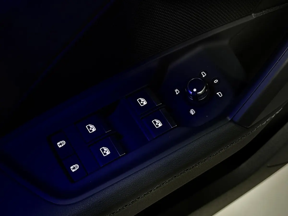 40 TFSI e|SLINE|MEM|ACC|RS-STL|KEYLESS|LED