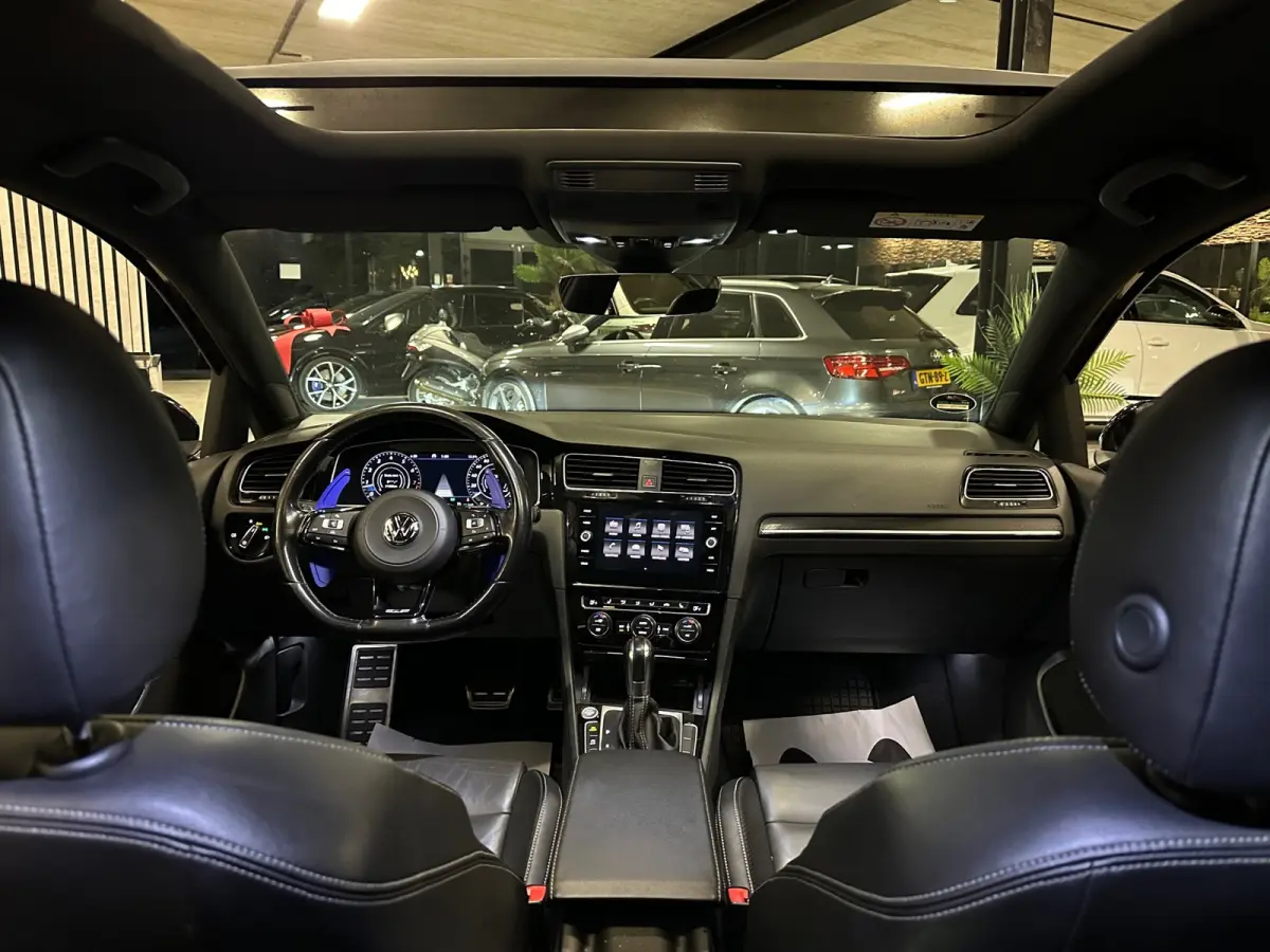 2.0 TSI 4Motion R|PANO|KEYLESS|LEDER