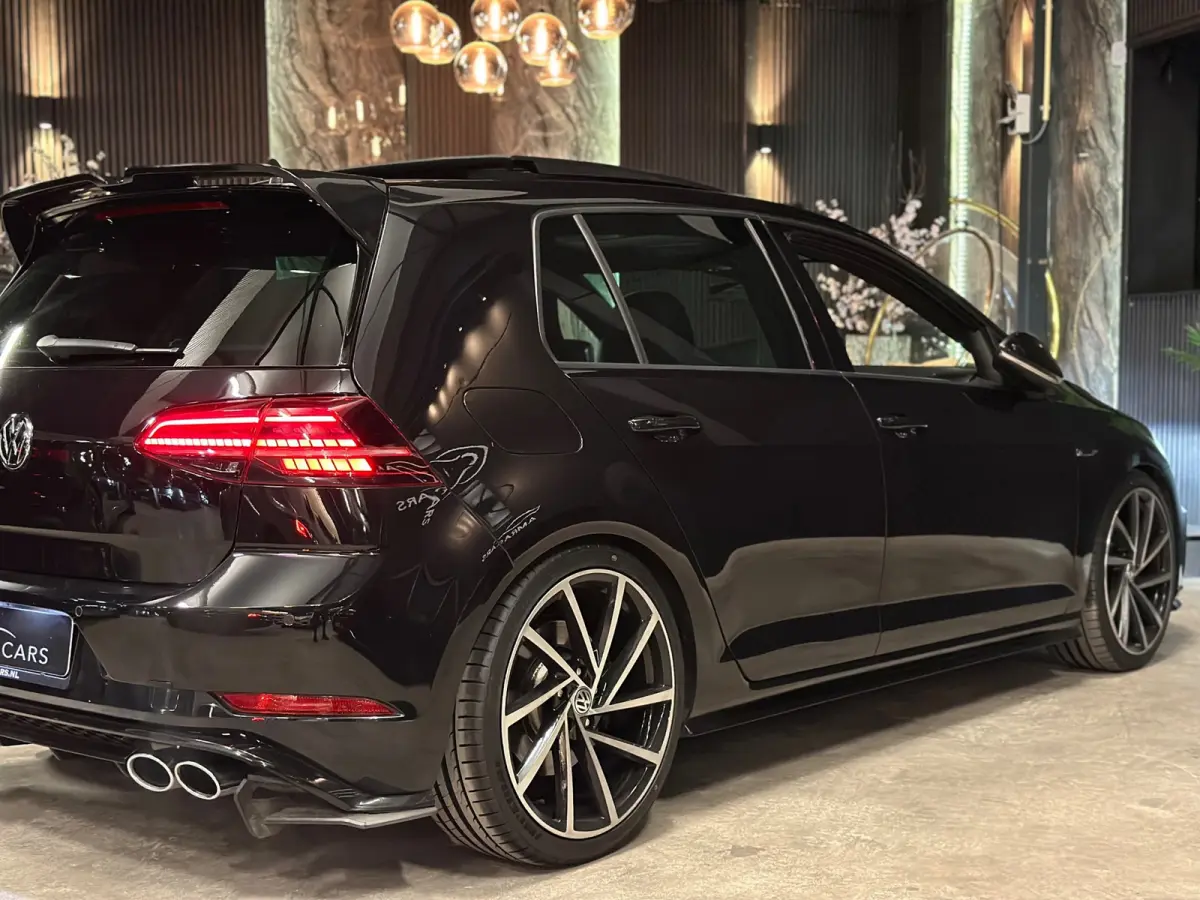 2.0 TSI 4Motion R|PANO|KEYLESS|LEDER