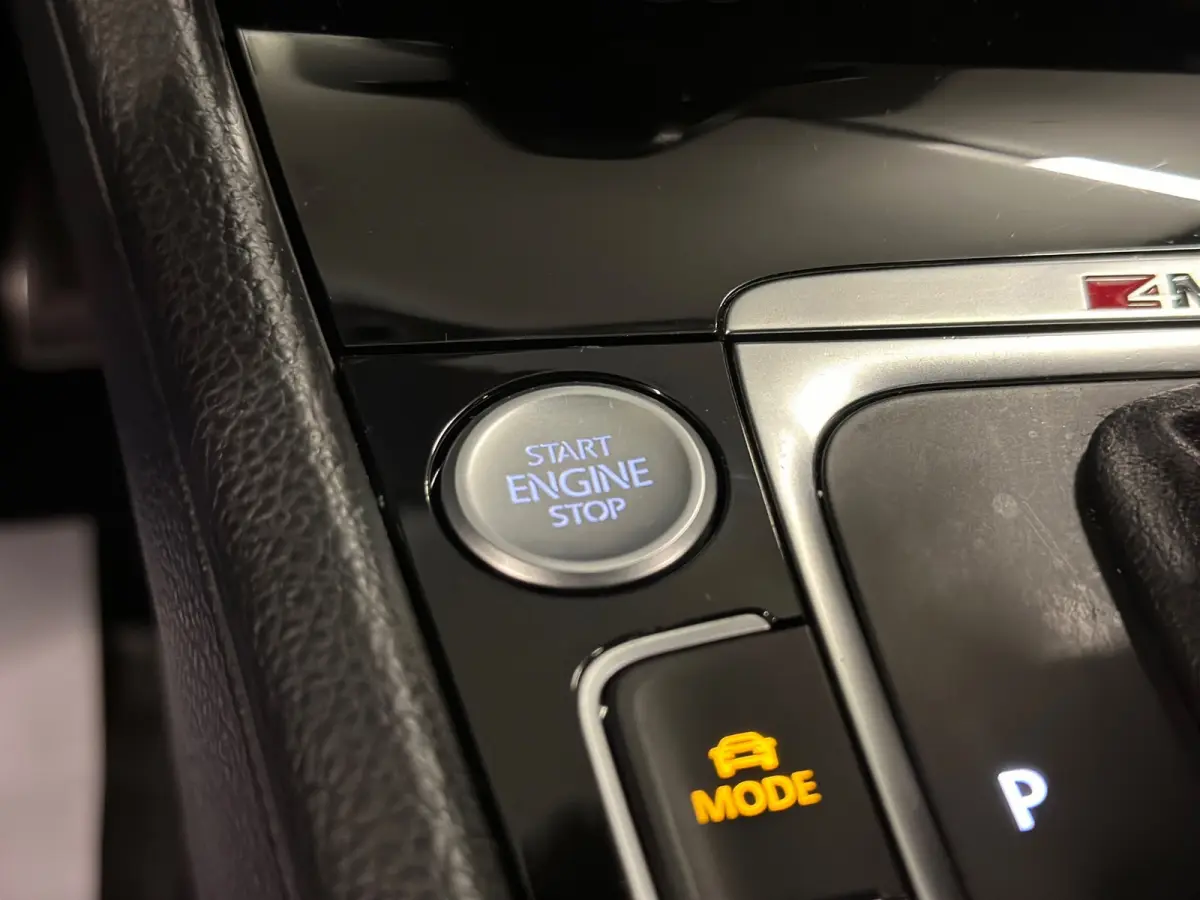 2.0 TSI 4Motion R|PANO|KEYLESS|LEDER