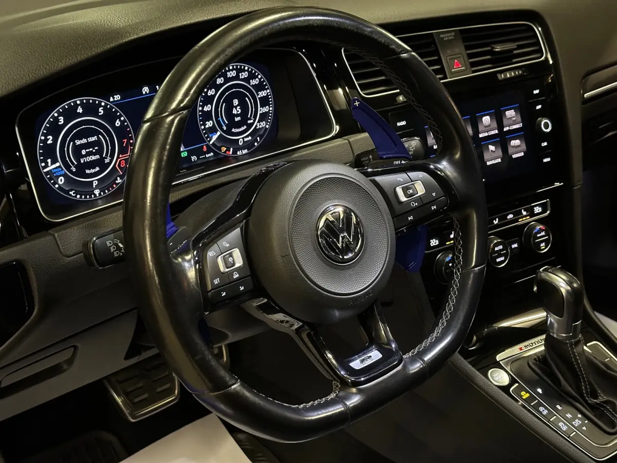 2.0 TSI 4Motion R|PANO|KEYLESS|LEDER