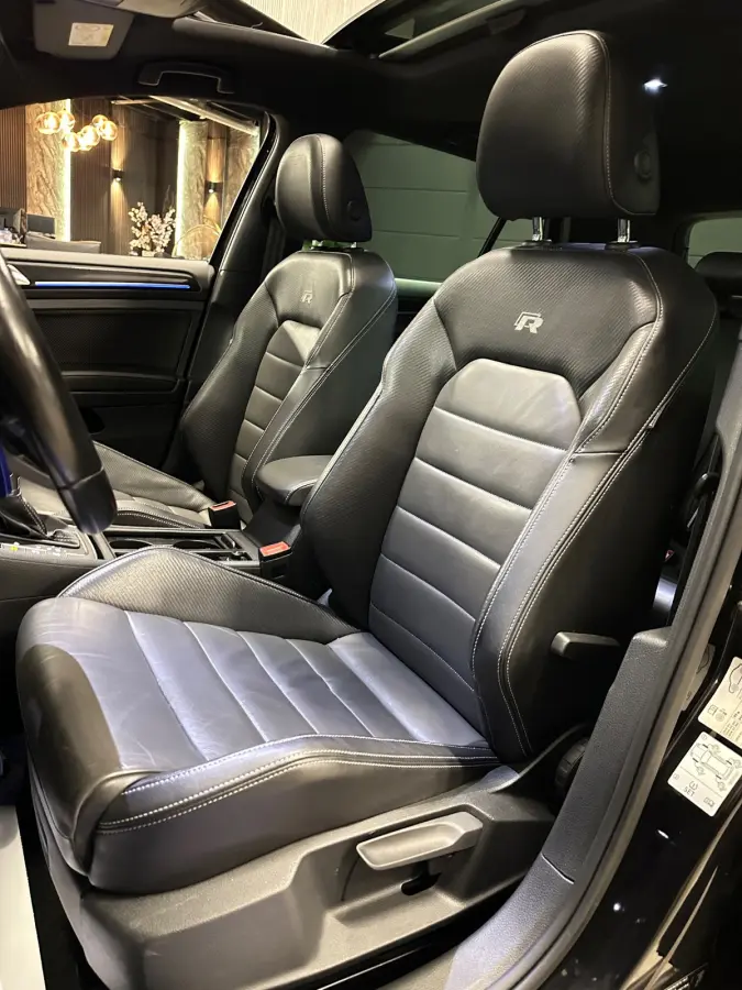 2.0 TSI 4Motion R|PANO|KEYLESS|LEDER