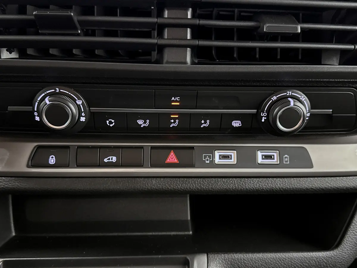 Worker Comfort L2 50 kWh Nieuw 230km WLTP Carplay Cruise control 100% elektrisch