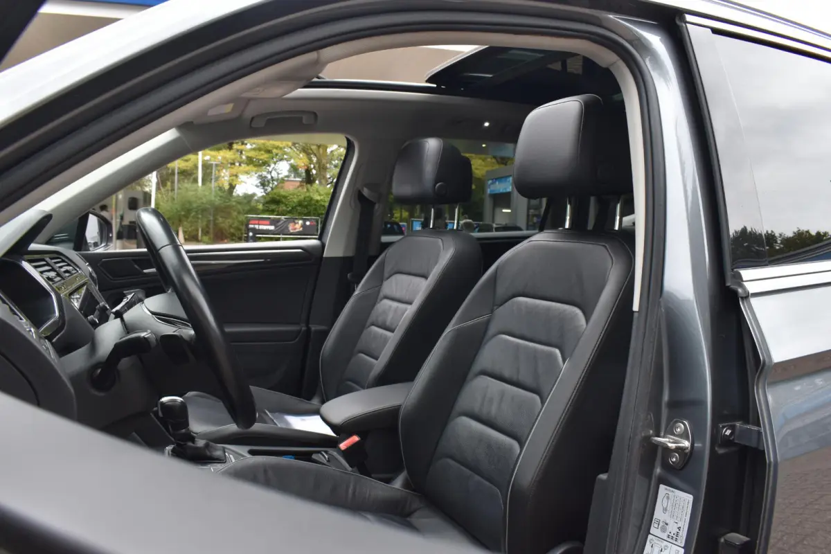 2.0 TSI 4Motion Highline Trekhaak | Schuifdak | 100% Onderhouden | Leder | Memory | 12 mnd BOVAG garantie | Whatsapp 06-53188999