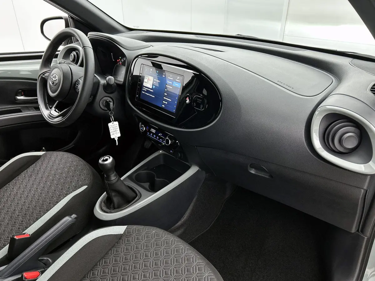 1.0 72pk MT Pulse | Apple Carplay/Android Auto | Climate Control | Adaptieve Cruise control | 17"LMV |