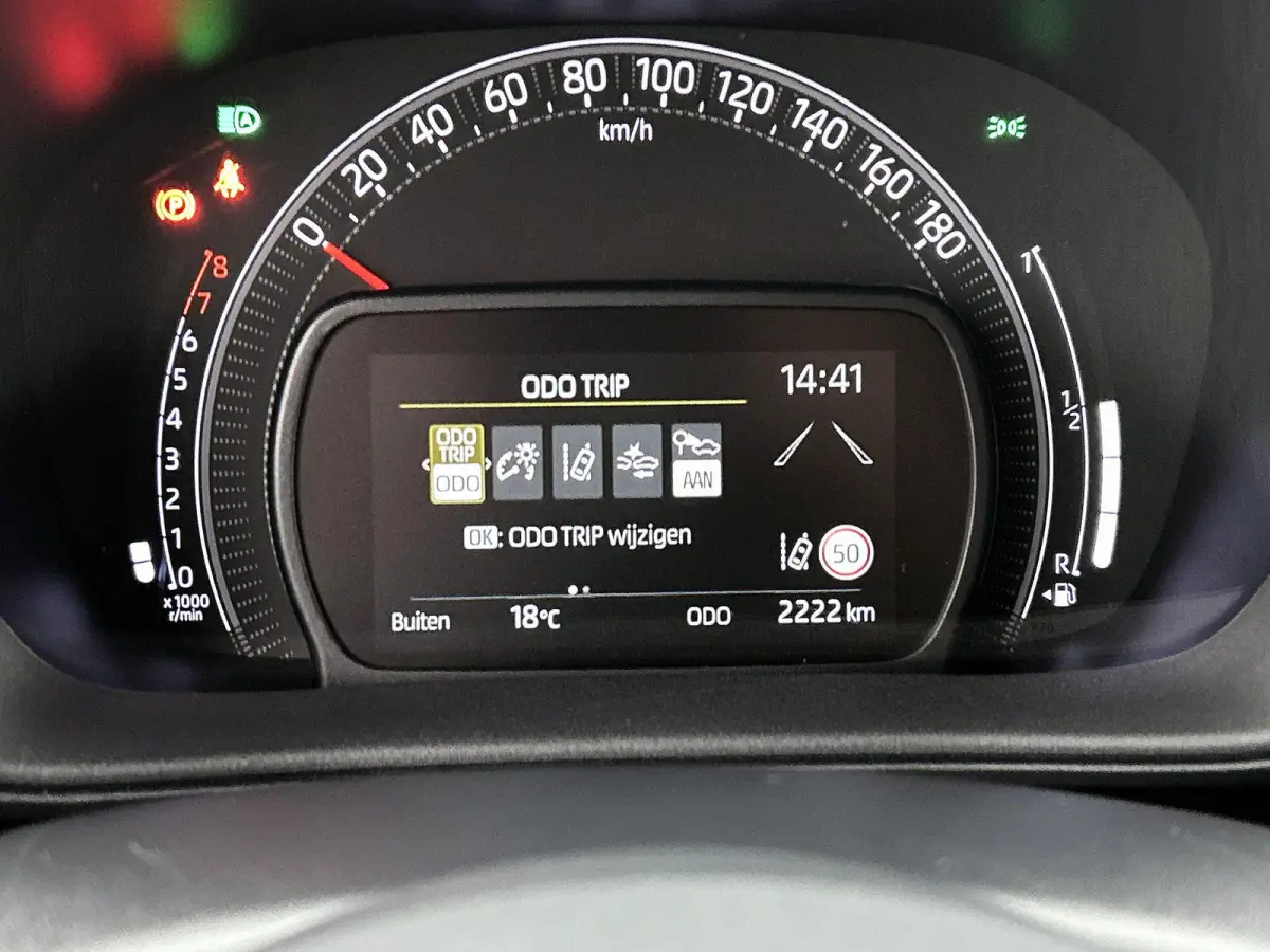 1.0 72pk MT Pulse | Apple Carplay/Android Auto | Climate Control | Adaptieve Cruise control | 17"LMV |