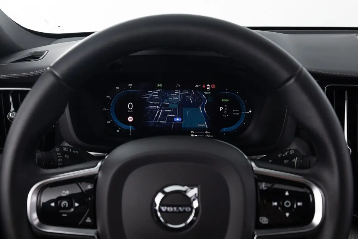 T8 Plug-in-hybrid AWD Polestar Engineered | harman/kardon | PANORMADAK | 360 Camera