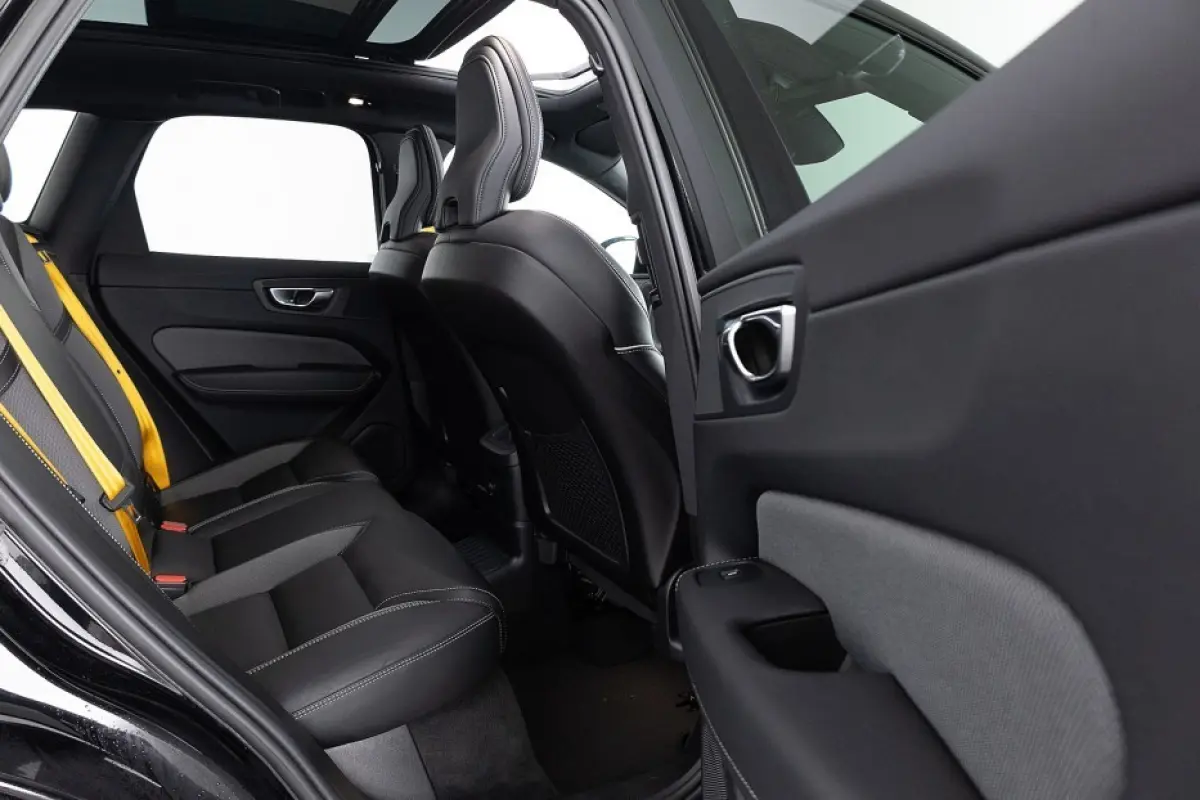 T8 Plug-in-hybrid AWD Polestar Engineered | harman/kardon | PANORMADAK | 360 Camera