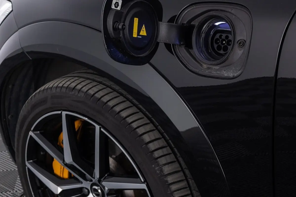 T8 Plug-in-hybrid AWD Polestar Engineered | harman/kardon | PANORMADAK | 360 Camera
