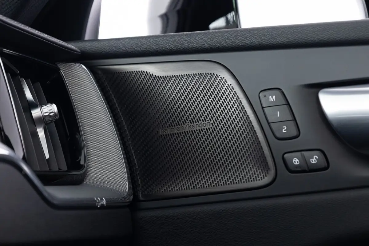 T8 Plug-in-hybrid AWD Polestar Engineered | harman/kardon | PANORMADAK | 360 Camera