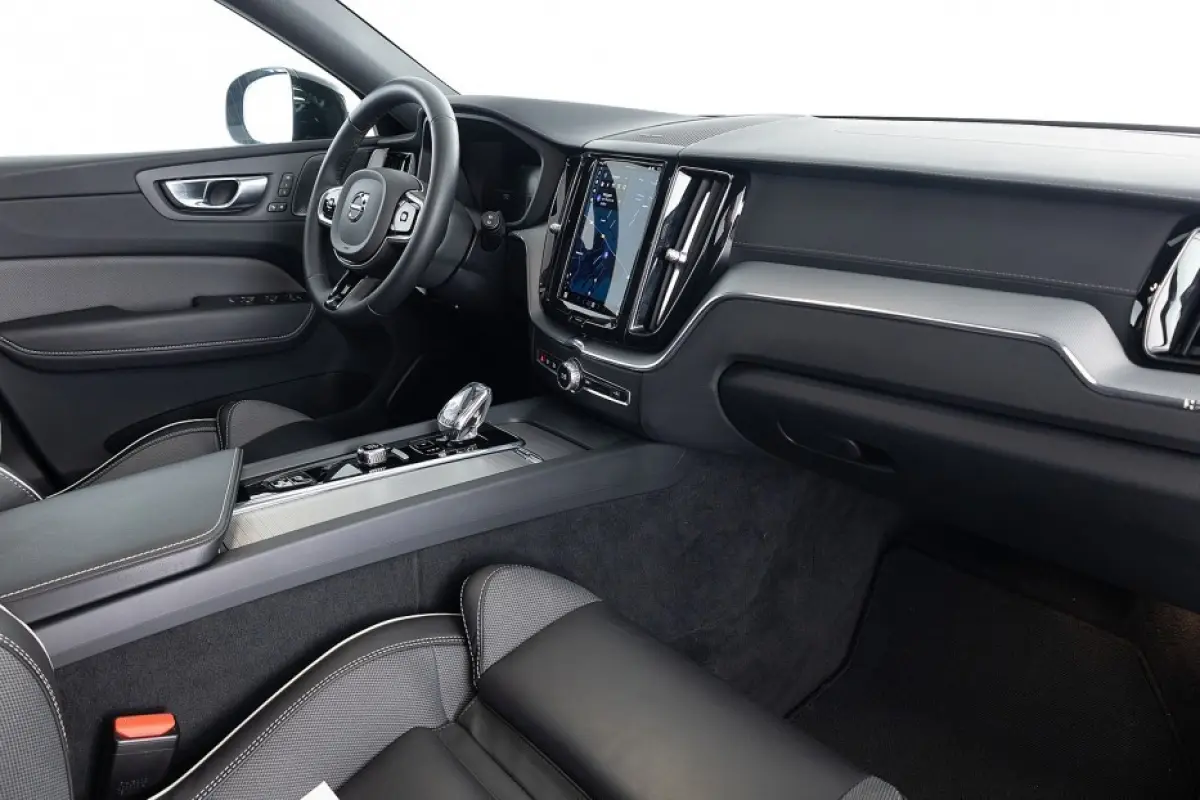 T8 Plug-in-hybrid AWD Polestar Engineered | harman/kardon | PANORMADAK | 360 Camera