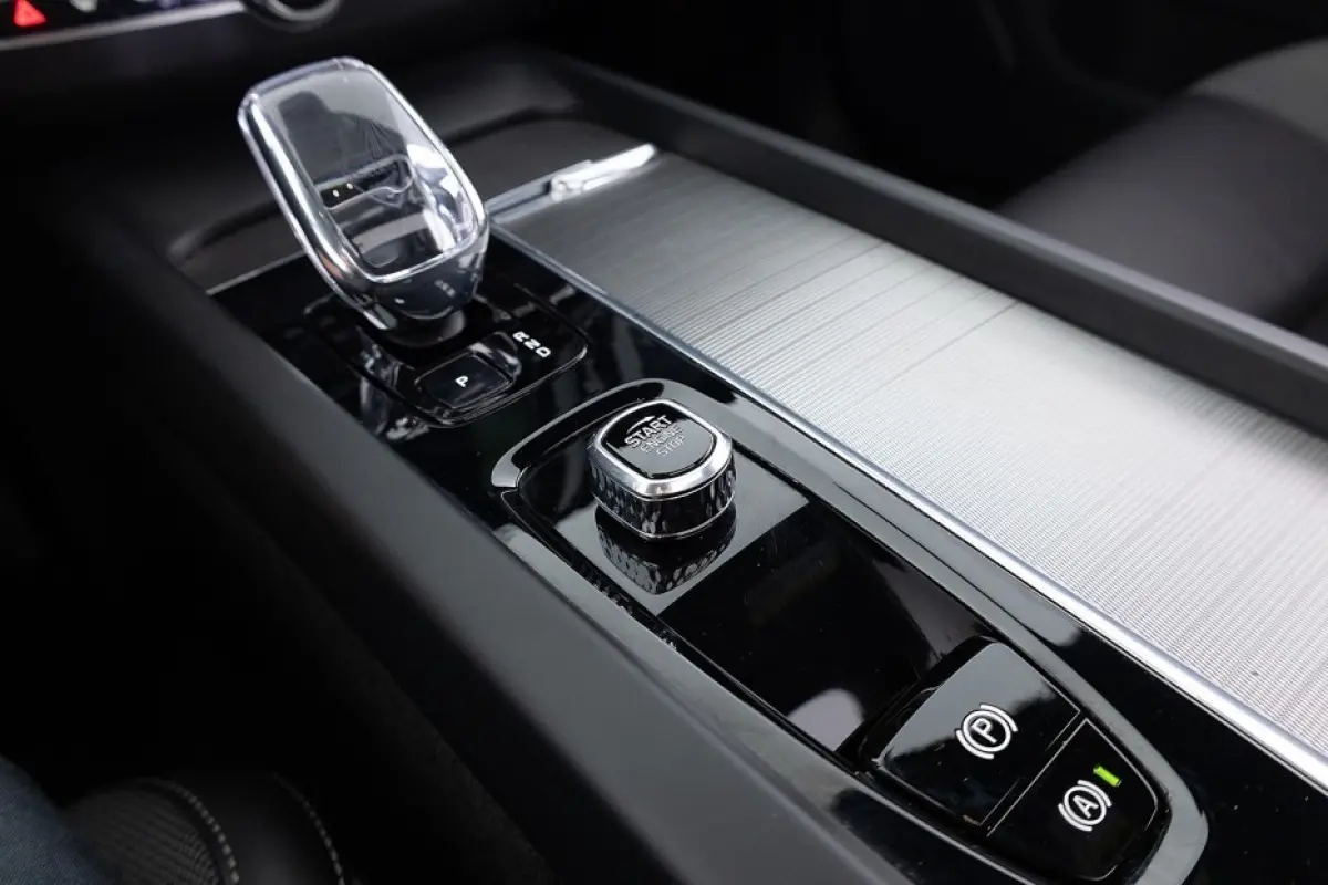 T8 Plug-in-hybrid AWD Polestar Engineered | harman/kardon | PANORMADAK | 360 Camera