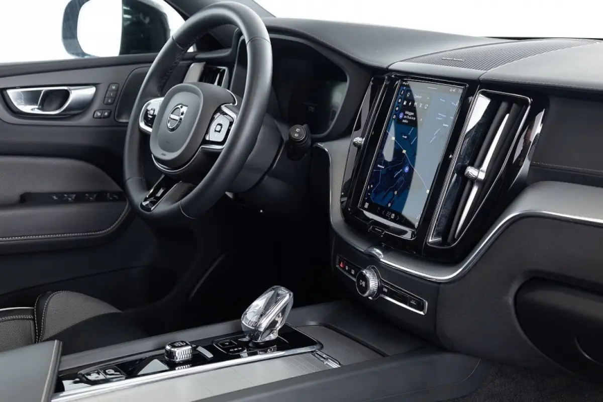 T8 Plug-in-hybrid AWD Polestar Engineered | harman/kardon | PANORMADAK | 360 Camera