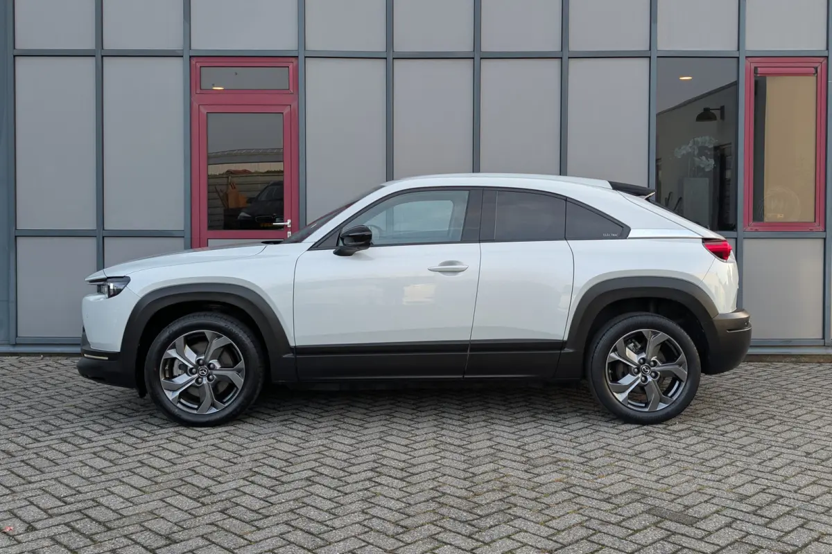 e-SkyActiv 145 First Edition 36kWh SOH 92%
