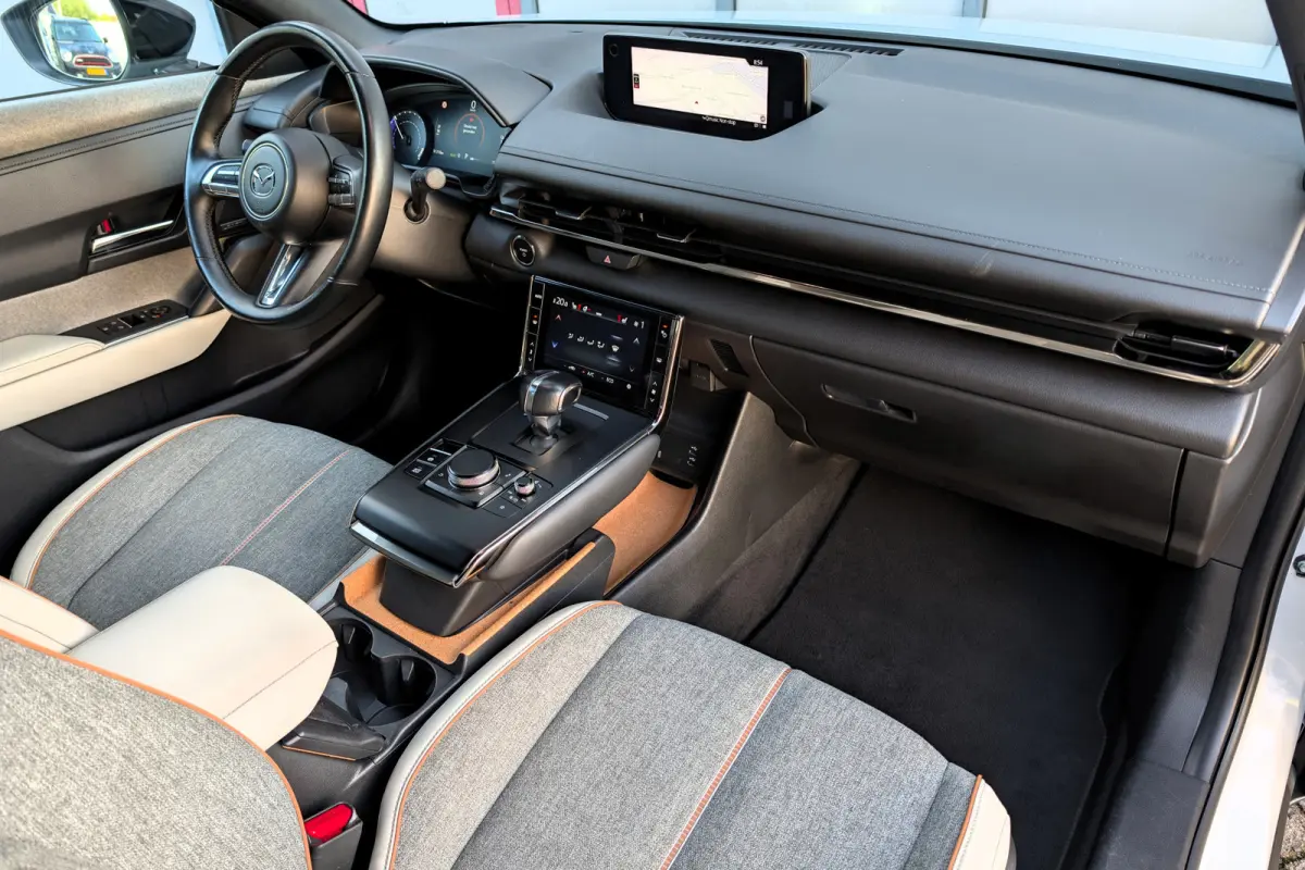 e-SkyActiv 145 First Edition 36kWh SOH 92%