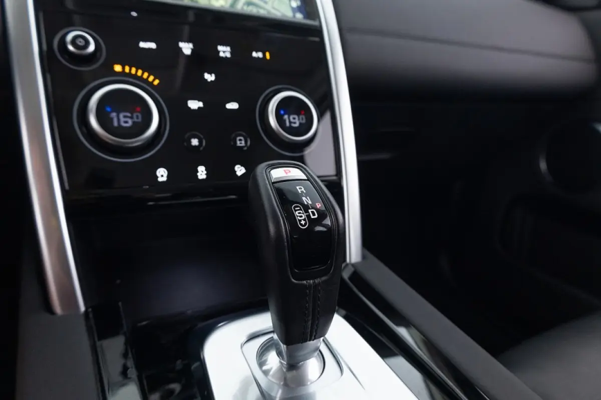 P300e R-Dynamic S Automaat | LEDER | CARPLAY | Full LED | CAMERA | PHEV
