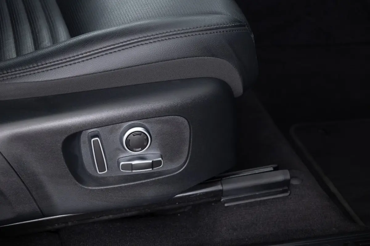 P300e R-Dynamic S Automaat | LEDER | CARPLAY | Full LED | CAMERA | PHEV
