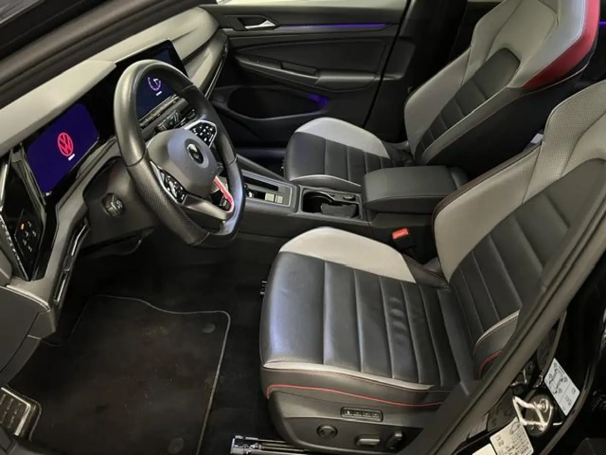 2.0 TSI GTI Performance LEDER / PANODAK / 19"INCH / ELEC.TREKH. /