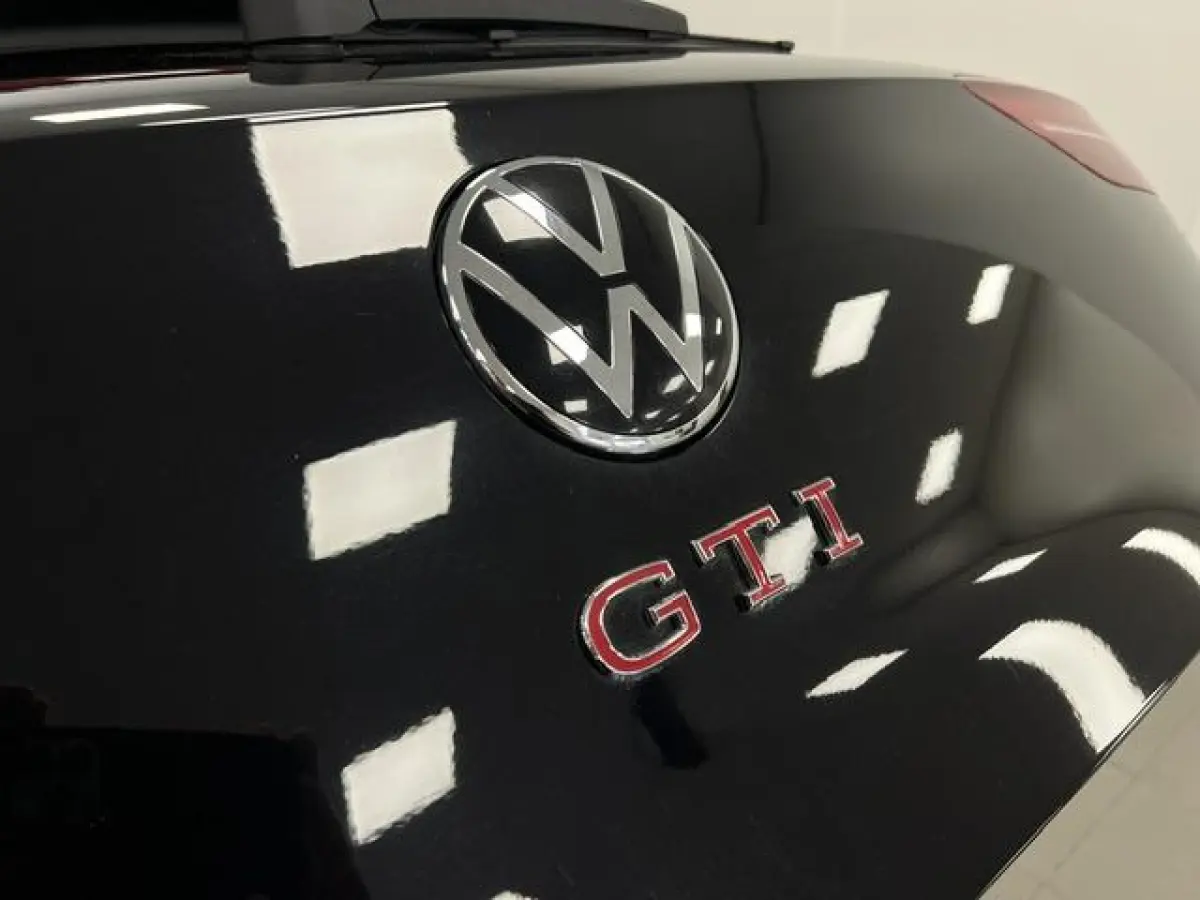 2.0 TSI GTI Performance LEDER / PANODAK / 19"INCH / ELEC.TREKH. /